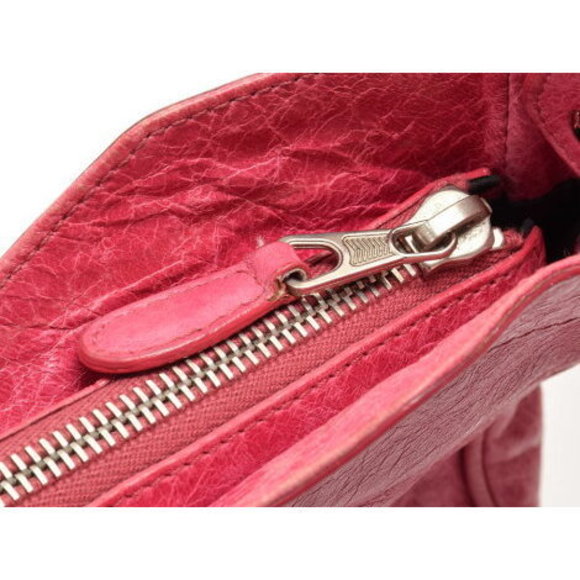 BALENCIAGA Giant Hip Pink Lambskin Shoulder Bag - Picture 8 of 12